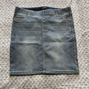 Liverpool Jean Skirt Womens 16/33 Pull On Straight Stretch Denim Light Blue NWOT